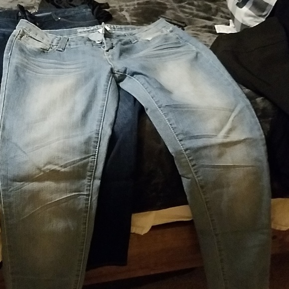 Jeans - Picture 1 of 4